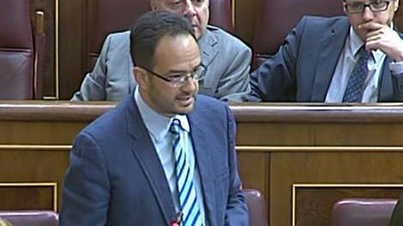 Hernando amenaza a Báñez con los tribunales por filtrar el ERE del PSOE