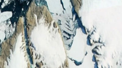 Un enorme iceberg que duplica el tamaño de Manhattan se desprende de Groenlandia