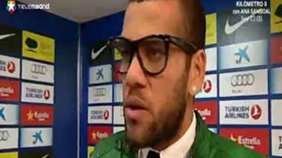 Dani Alves, el primer gran problema de Tito en el Barcelona
