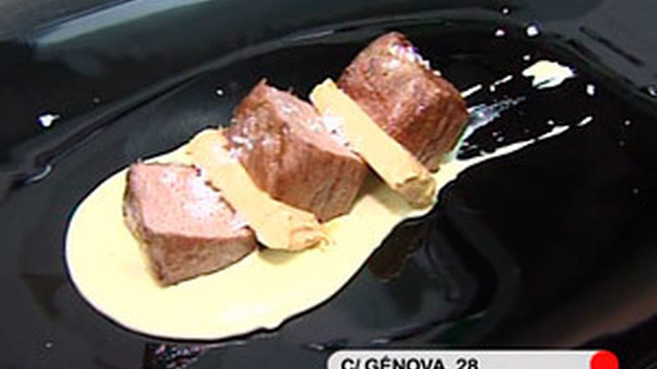 Milhojas de presa ibérica con micuit de pato