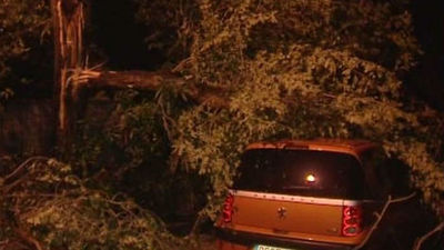 La fuerte tormenta caída en Madrid obliga a los bomberos a realizar 169 salidas
