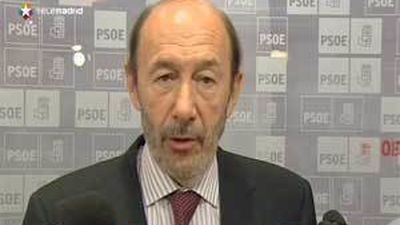 Rubalcaba: si en recesión "recortas y recortas, amplificas la recesión"