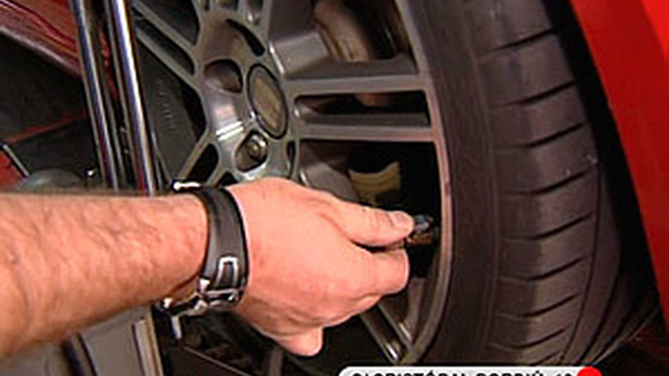 Revisa los neumáticos antes de comenzar las vacaciones