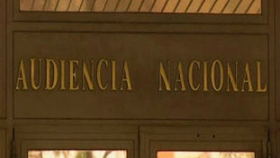 La Audiencia Nacional cree que la crisis no justifica  quitar la paga extra al personal laboral público