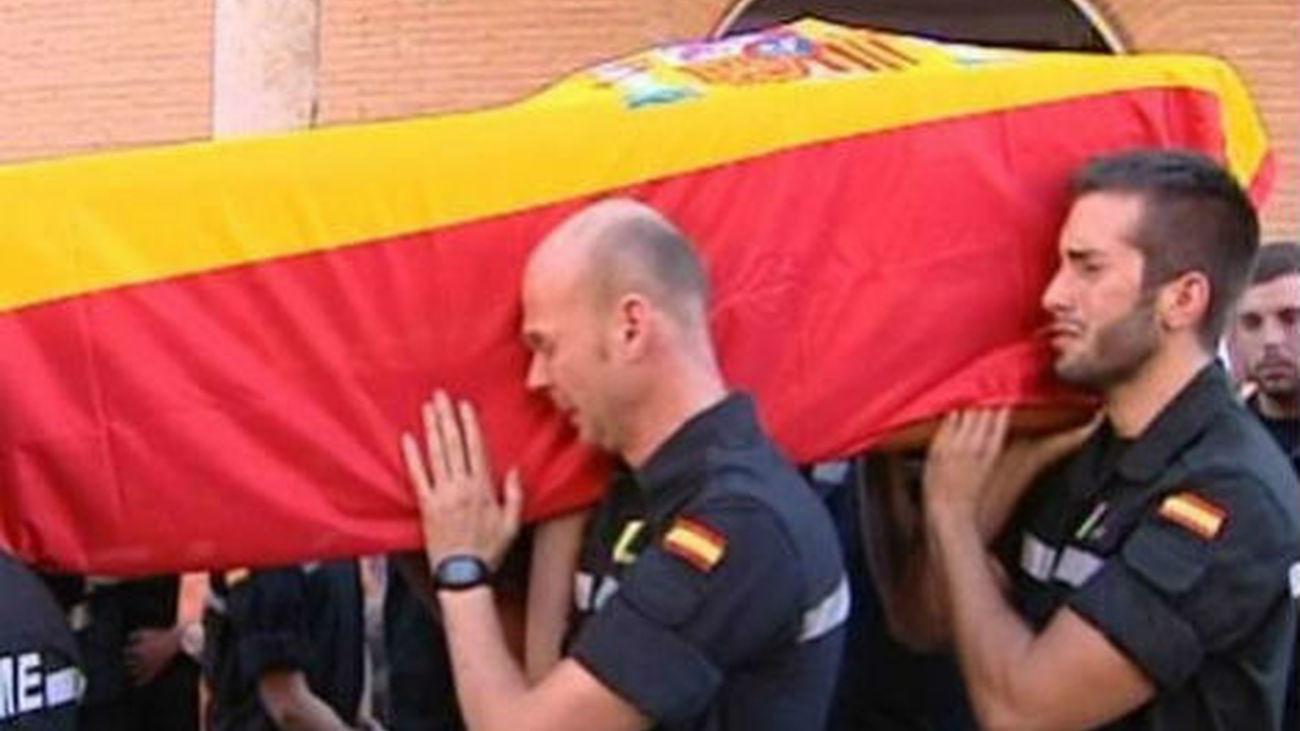 Enterrado en Toledo el militar fallecido en el incendio de Cáceres