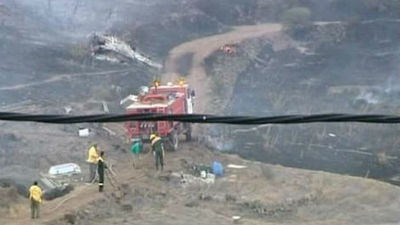 El viento y el calor avivan 10 incendios, 2 muy activos en Galicia y La Gomera