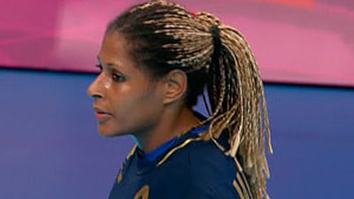 España no puede con Montenegro y peleará por el bronce