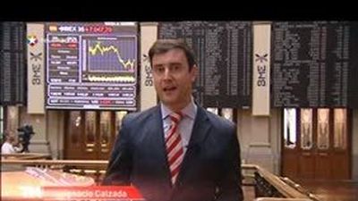 La bolsa baja el 0,88 % manteniendo el nivel de 7.000 puntos con la prima en 550 puntos