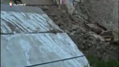 Ascienden a 250 los muertos en Irán y se acelera la búsqueda de atrapados