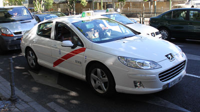 Los taxis podrán llevar publicidad  en su exterior a partir de enero de 2014