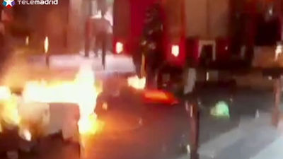 Investigan a los bomberos que increparon a un trabajador por apagar un fuego