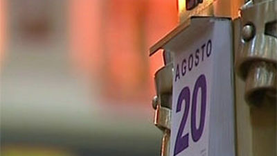 La prima de riesgo española cae a 477 puntos