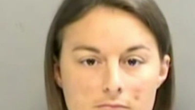 Condenan a 5 años de cárcel a maestra de Texas por tener sexo con estudiantes