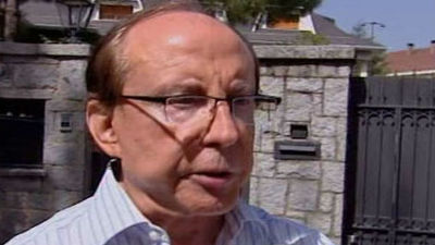 Un equipo del Summa atiende a José María Ruiz-Mateos en su domicilio