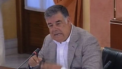 Viera insiste en la "legalidad" de los ERE