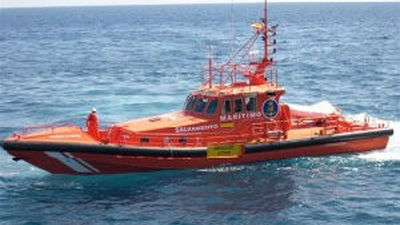 Reanudan la búsqueda de una patera con once inmigrantes que partió de Argelia