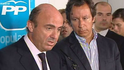 De Guindos dice que es fundamental que Cataluña cumpla el déficit para recibir ayuda