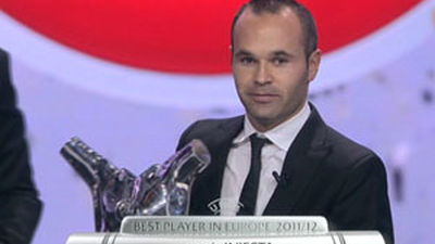 Iniesta elegido mejor jugador de la temporada en Europa