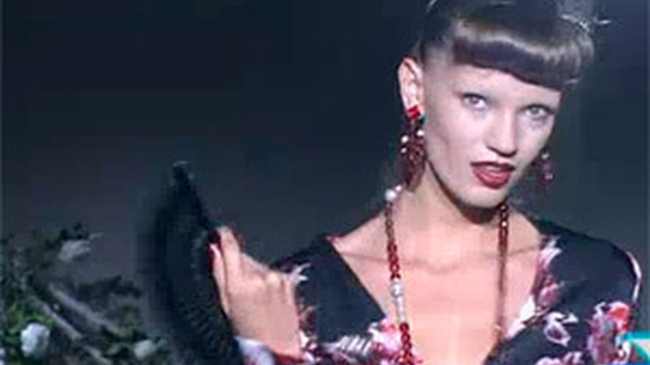 Roberto Verino propone colores y flores para el próximo verano