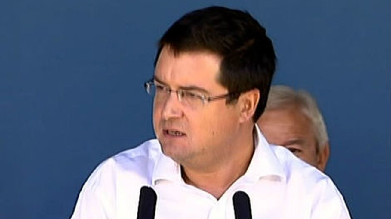 Oscar López pronostica que Podemos, en tres meses, “pueden ser liberales”