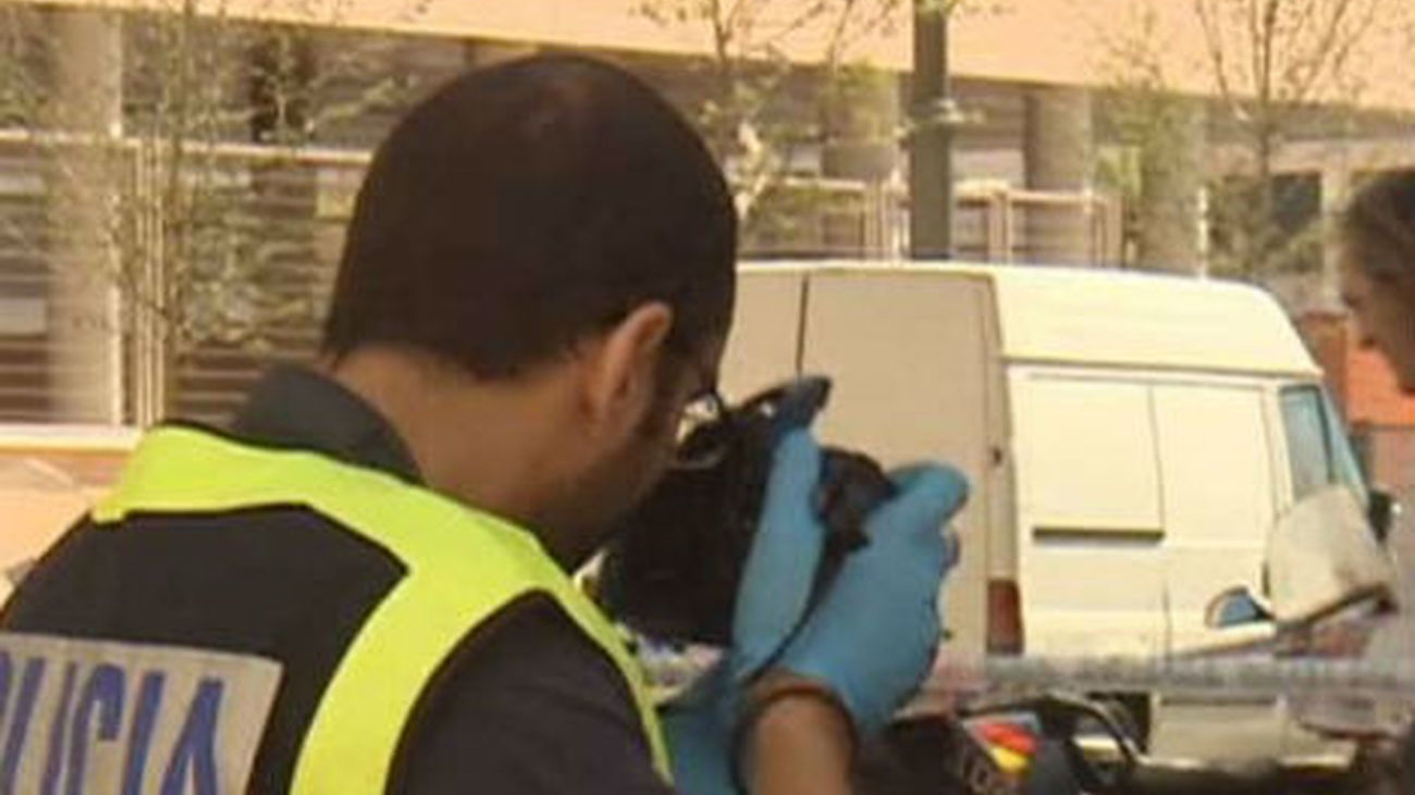 El hombre tiroteado el lunes en Móstoles continúa muy grave