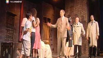 Un grupo de niños madrileños ensaya con los actores de "Los 39 escalones"