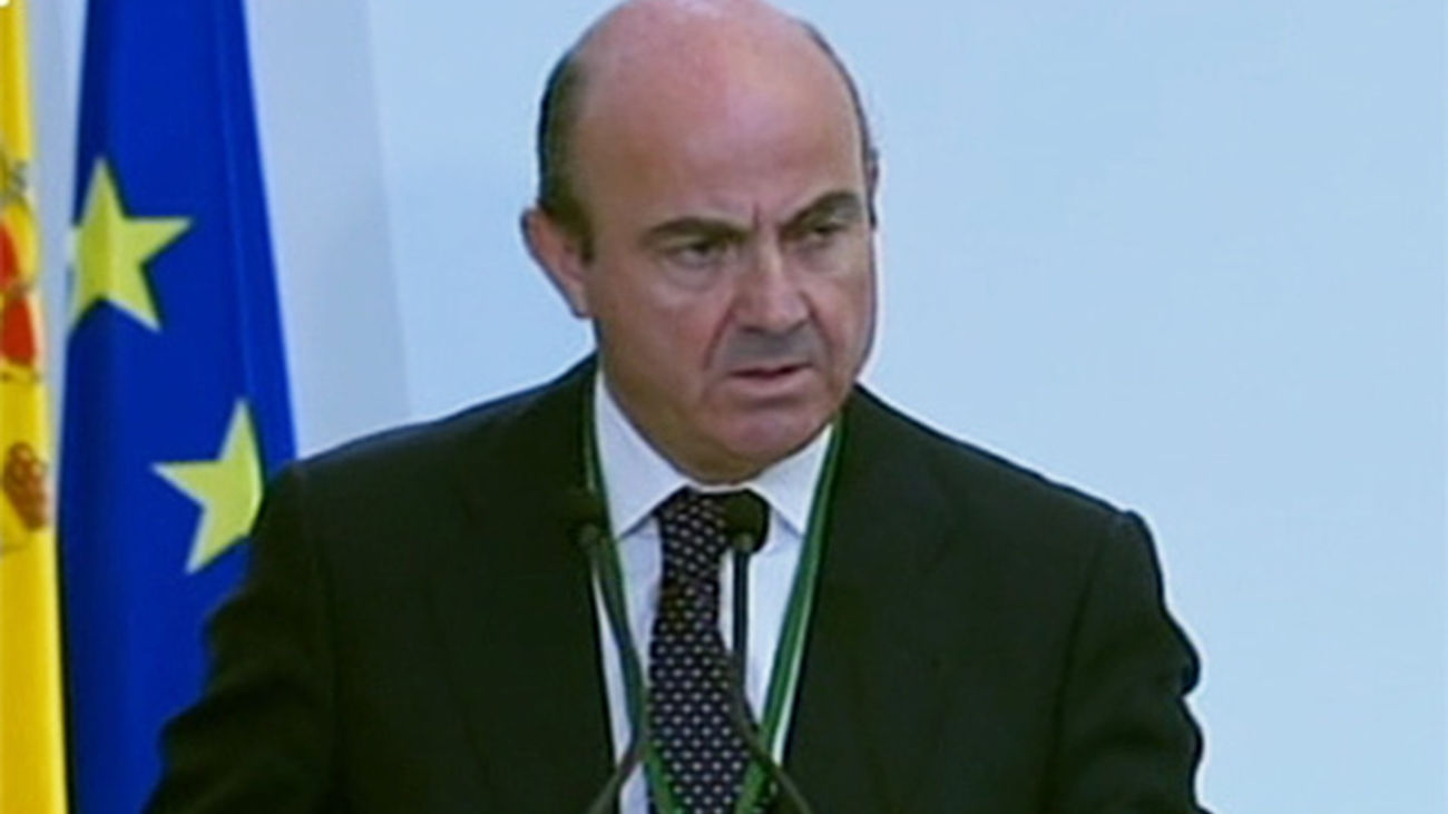 De Guindos afirma que España hace hoy lo que Alemania hizo hace diez años