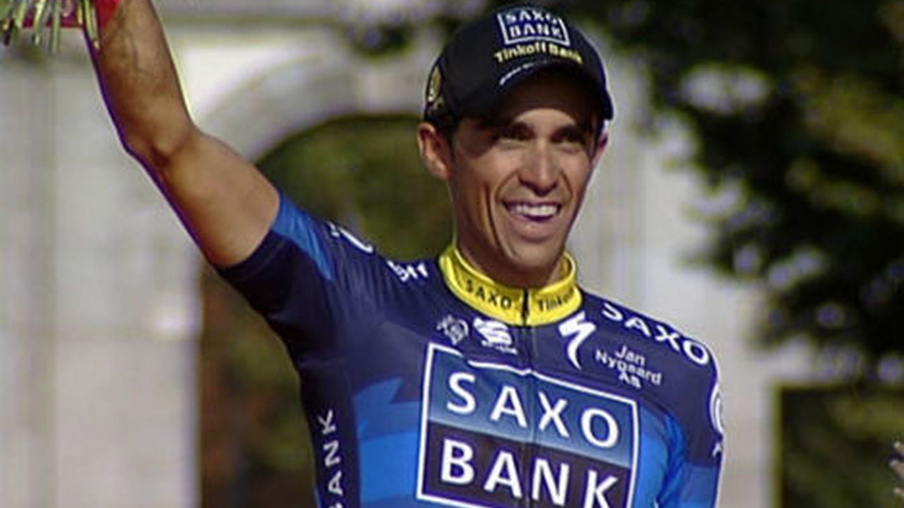 Contador en el podium