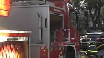 Dos hermanos escapan del incendio de su chalé en Perales de Tajuña