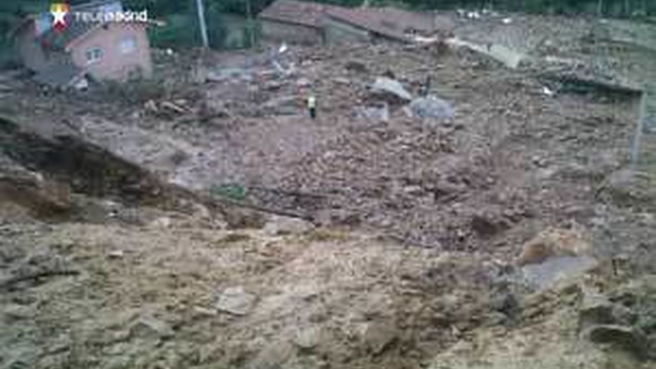 Continúa la búsqueda de la mujer desaparecida en Asturias tras la rotura de un canal de agua