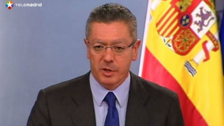 Gallardón rechaza cambiar la Constitución "desde una de  las posturas sobre articulación territorial de España"