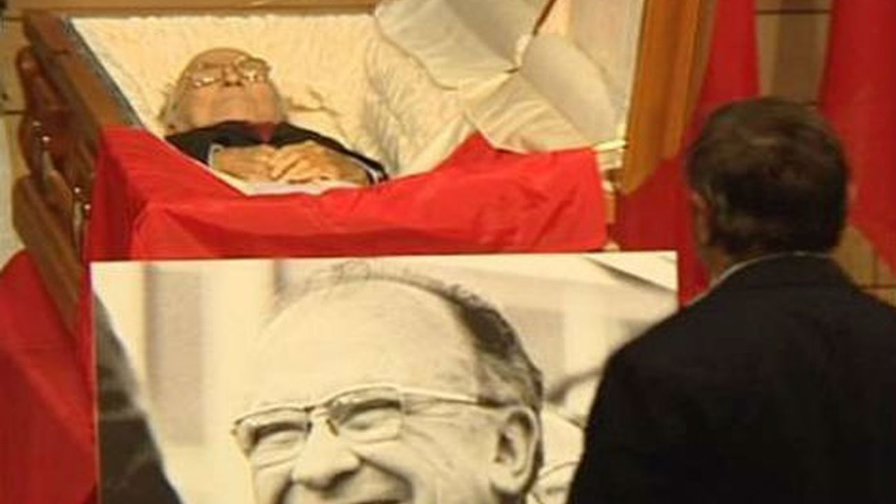 Carrillo recibe el último adiós en un emotivo homenaje en CCOO