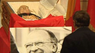 "La Internacional" y el calor de Madrid despiden a Santiago Carrillo
