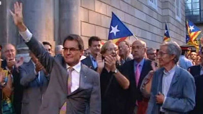 Mas estudia elecciones anticipadas y plantear al Parlament el "Estado propio"