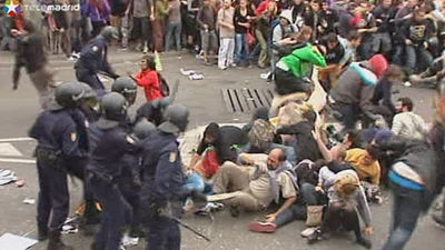 22 detenidos y 14 los heridos, uno grave, en los incidentes del 25S