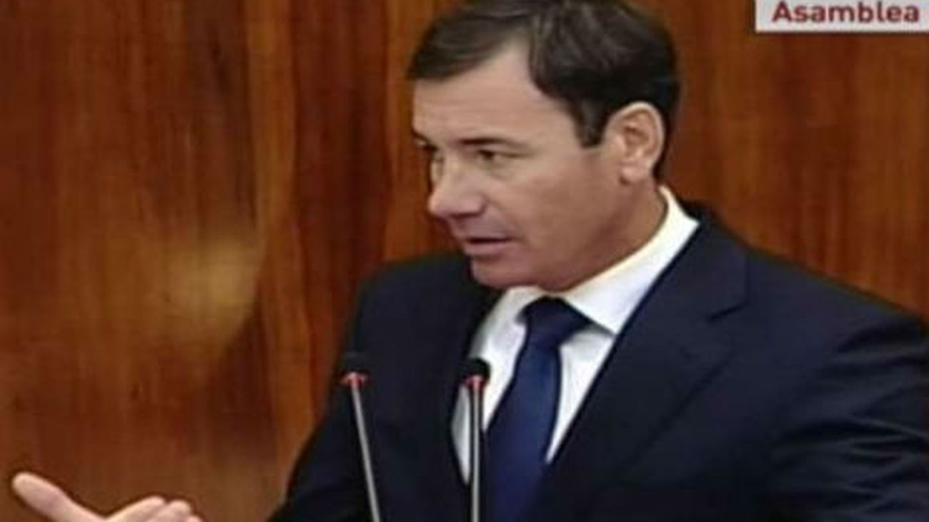 Gómez lamenta que en vez de renovación González traiga "menos de todo"