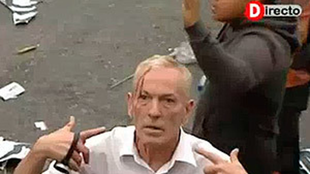 Madrid Directo asiste a la primera carga policial en la concentración del 25S en Neptuno