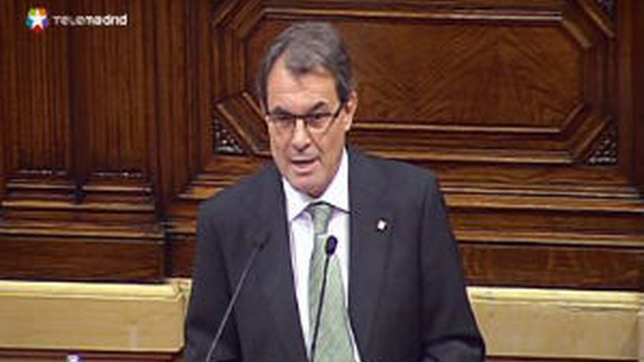 Los expertos ven ilegal y sin validez jurídica la consulta que pide Artur Mas