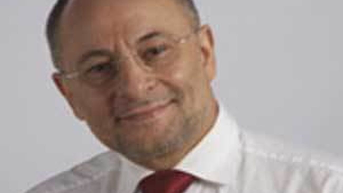 El alcalde de Orense  presenta su dimisión tras la operación Pokemon