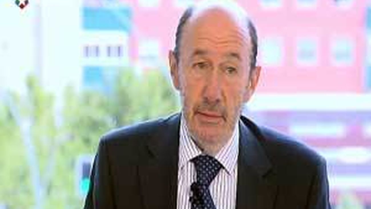 Rubalcaba,  "enormemente escéptico" ante unos Presupuestos "antisociales"