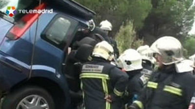 Tres adultos fallecidos y tres menores heridos en un accidente de tráfico en Navas del Rey