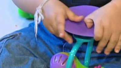 Presentada una guía para la atención sanitaria de niños que viven en régimen de acogida