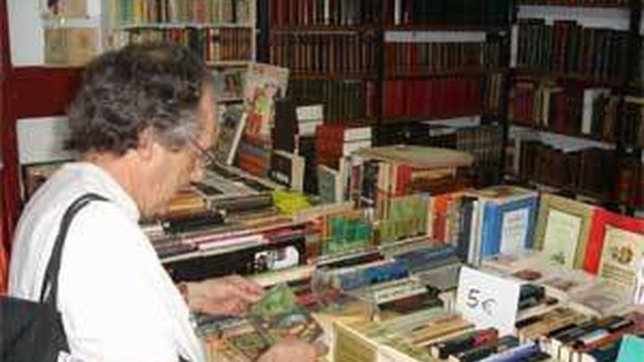 La Feria de otoño del Libro Viejo y Antiguo de Madrid rinde homenaje a Mingote