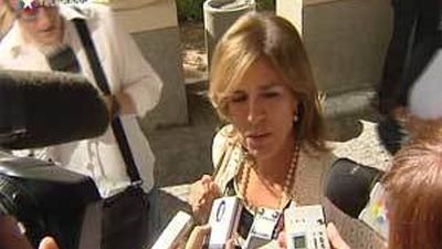 Botella: las terrazas en Sol son para  hacer la plaza más amable