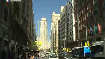 Gran Vía es la segunda calle comercial española con más tráfico peatonal