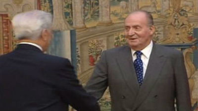 El Rey alaba los esfuerzos del Cervantes para promover el español pese a la crisis