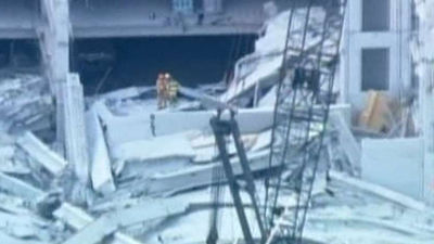 Tres personas muertas y otra aún sepultada entre escombros del garaje de Miami