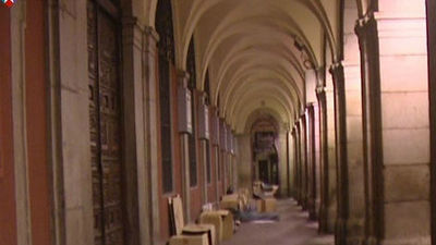 Aumentan las quejas por la presencia de mendigos en la Plaza Mayor