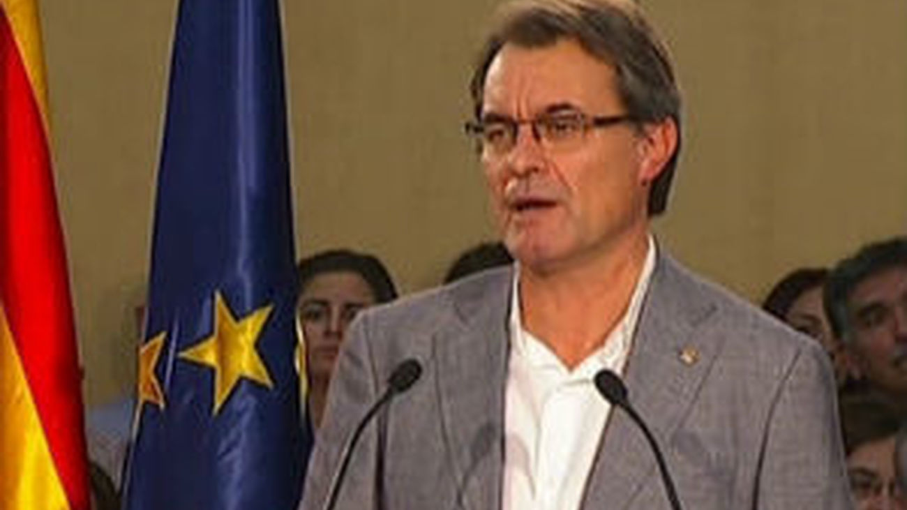 Mas: "Explicamos el Estado plurinacional, no la España una, grande y libre"