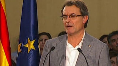 Mas: "Explicamos el Estado plurinacional, no la España una, grande y libre"